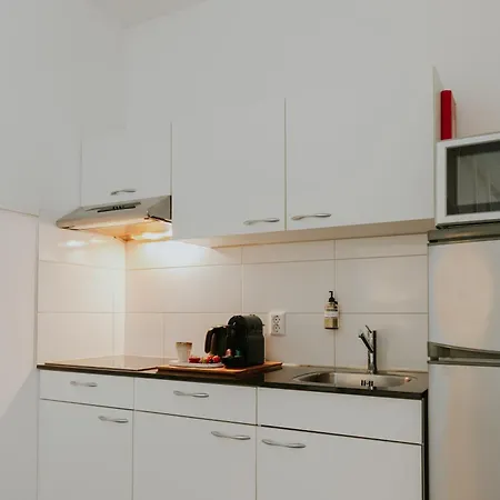 Appartamento Uniek Licht Bij Strijp S En Campus